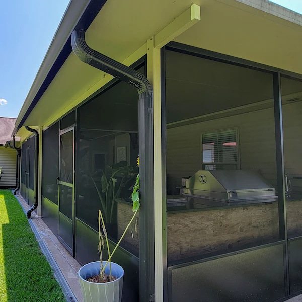 Screened in outdoor patio